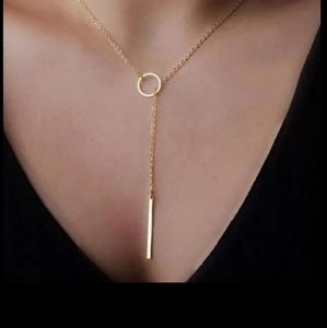 Simple metal rod and hoop necklace